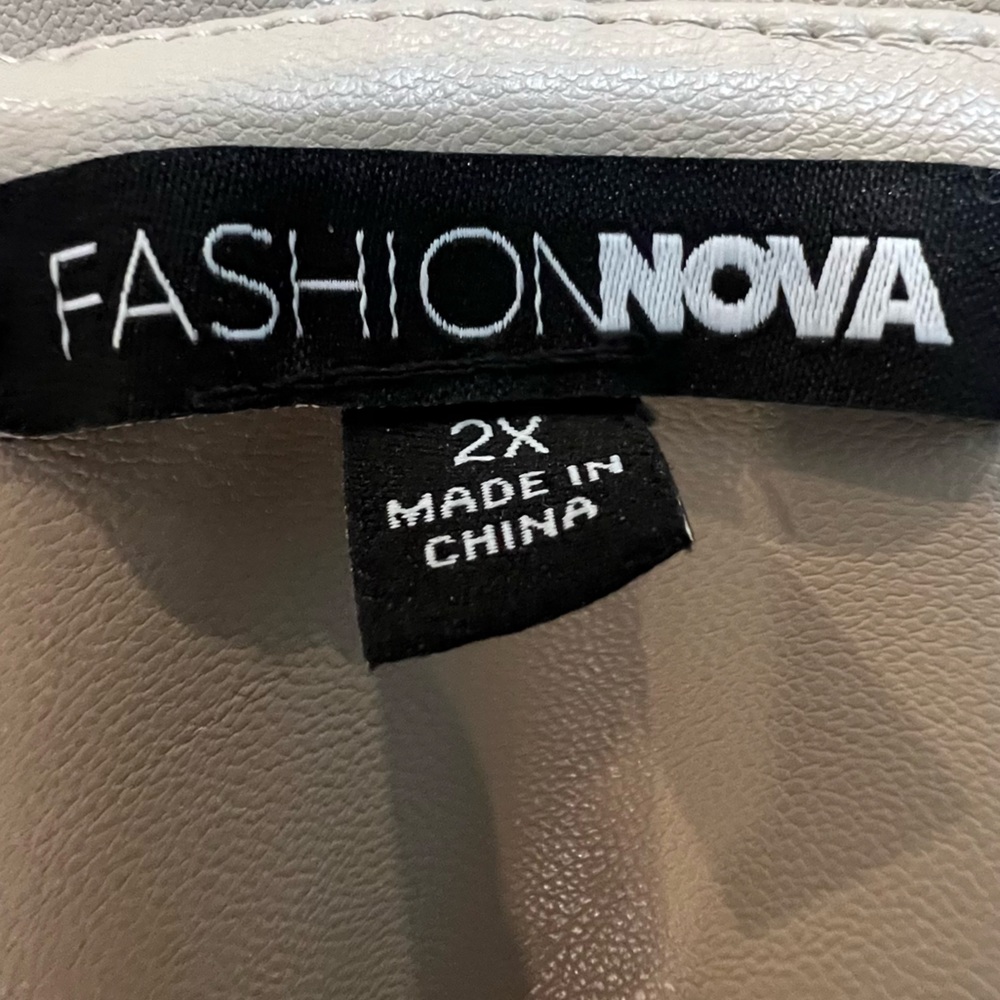 Fashion Nova Still Into Me Faux Leather Pants‎ Camel Combo. Size 2XL. - Picture 3 of 15